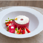 كيك الشوكولاتة بالفستق والكرز